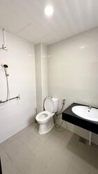 Changi Road (D14), Shop House #595142391